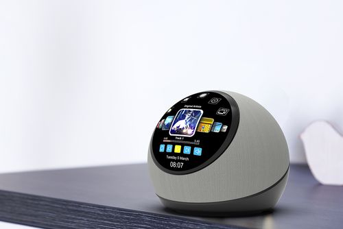 最新の企業ニュース ディスプレイと光学系用のOTFTと液晶フィルムの3D成形