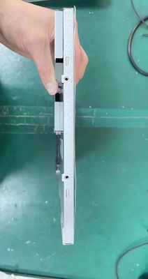 良い価格 AUO 15.6インチ インダストリアルLCDディスプレイ 500 cd/m2 明るさ 1366x768 解像度 30ピンのLVDSインターフェース オンライン